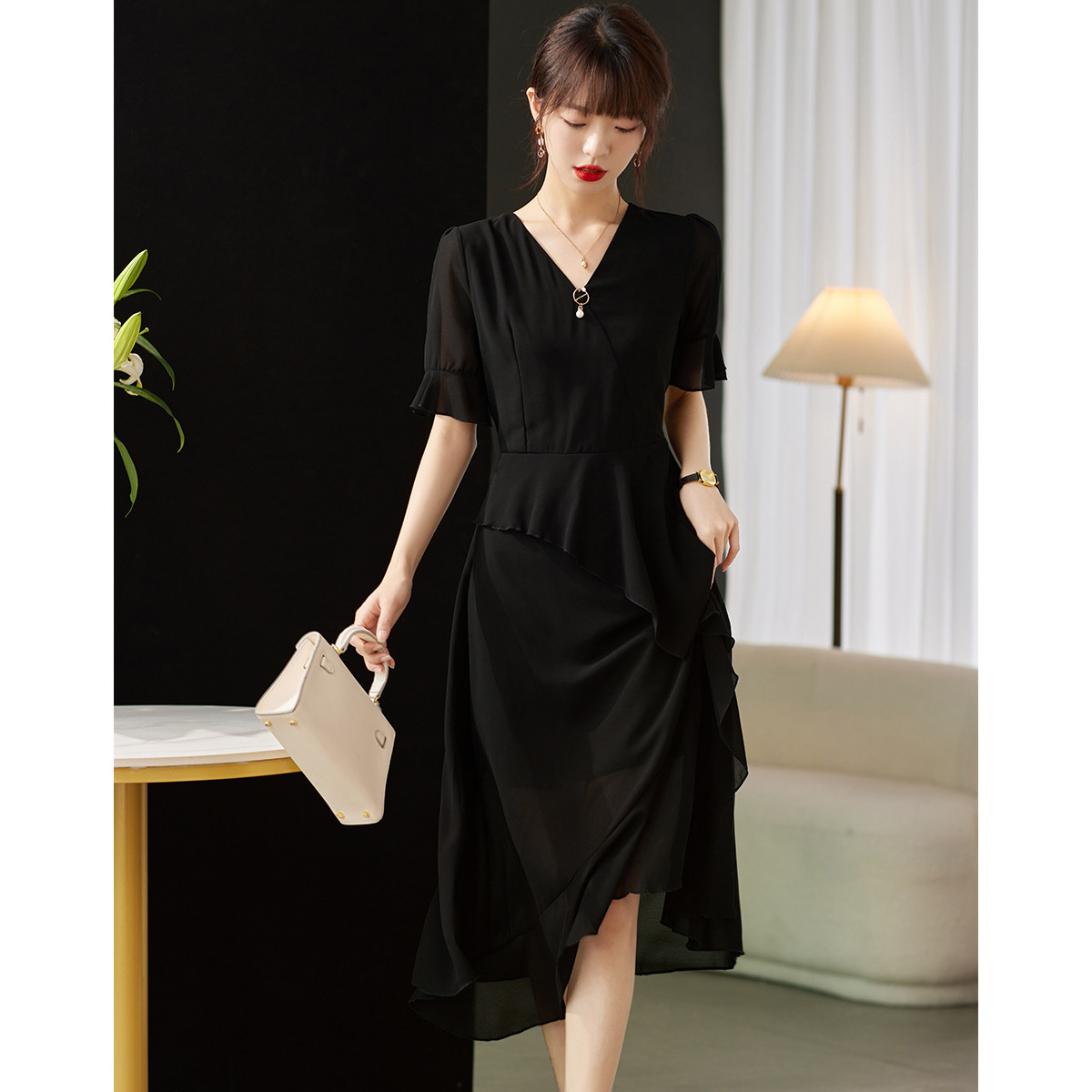 ������ ��ʽ��Ƹ�V������ȹ �г��� ����Ů�� �ļ��ٴ� 65Ԫ