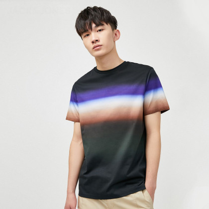 夏季简洁舒适休闲百搭渐变色潮酷宽松版型圆领男士t恤短袖