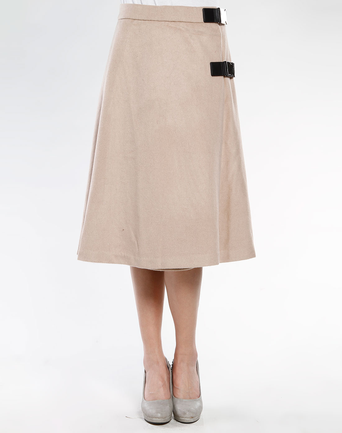 女款米驼色半裙