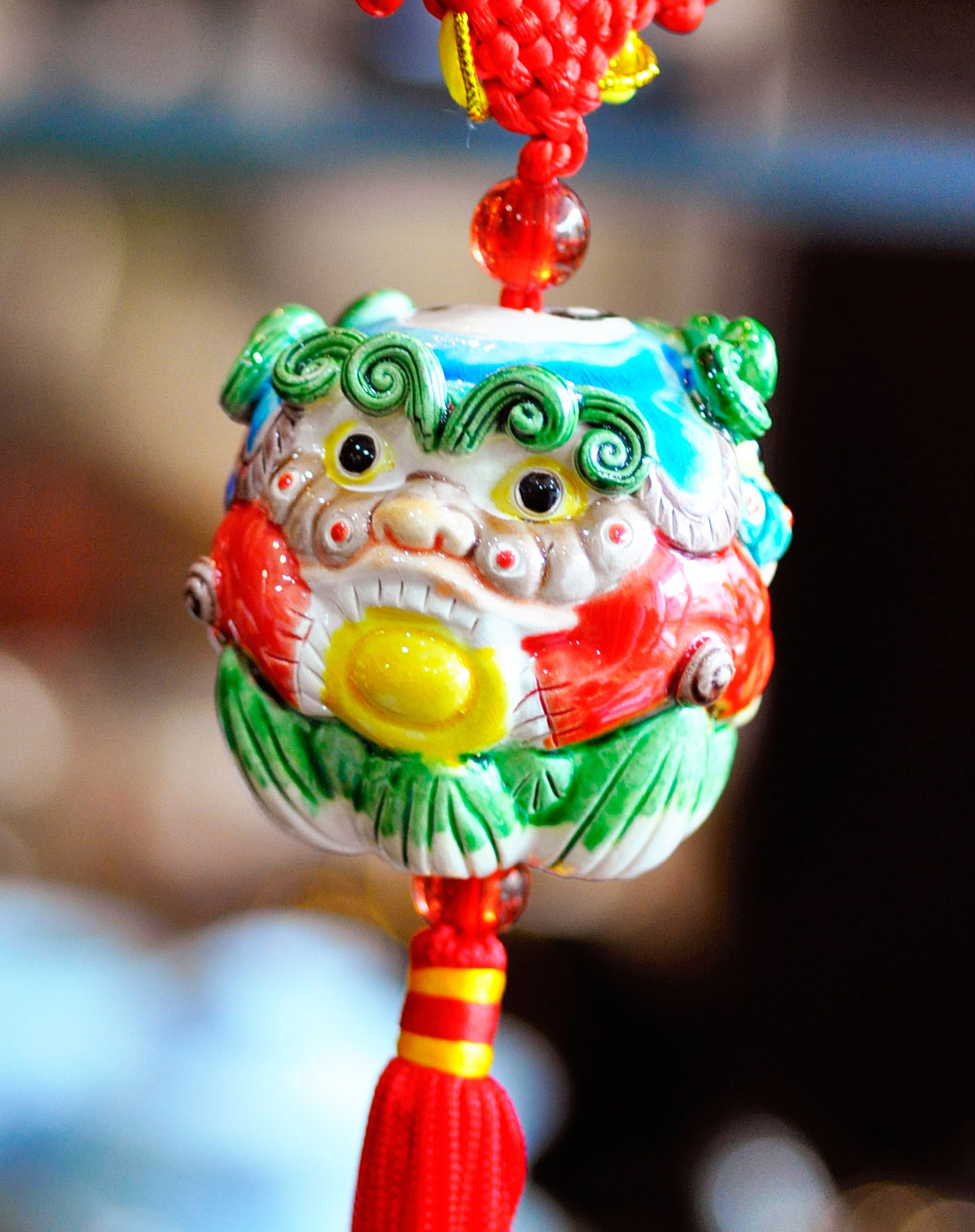 财官如意亨通三面绿身风狮爷交趾陶挂饰