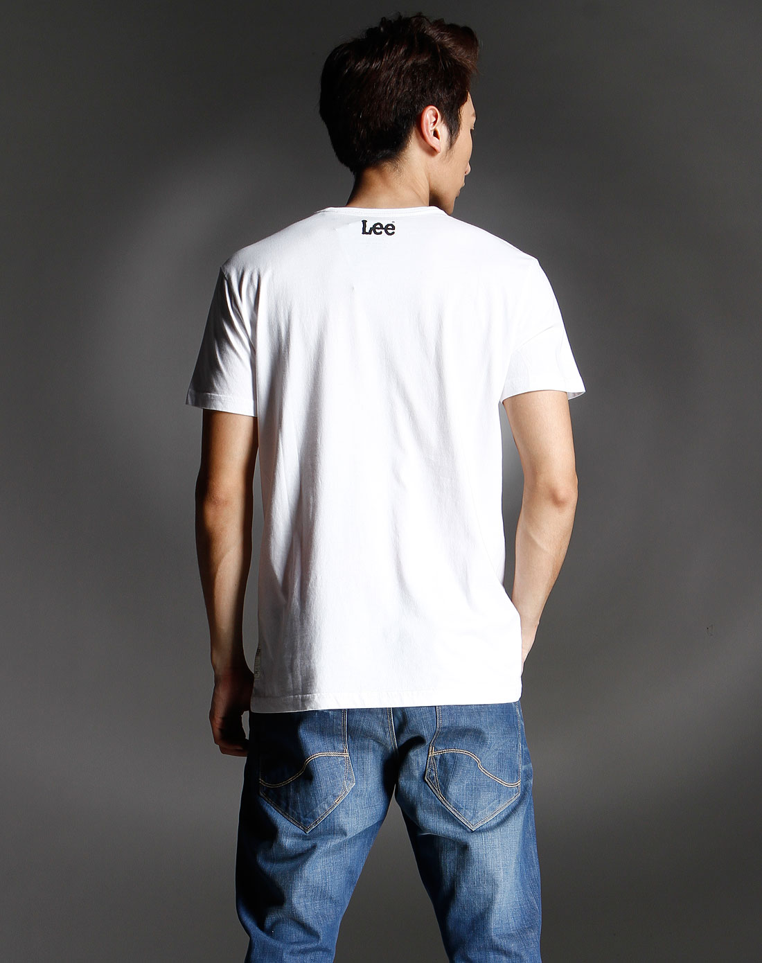 白色贴图短袖t恤