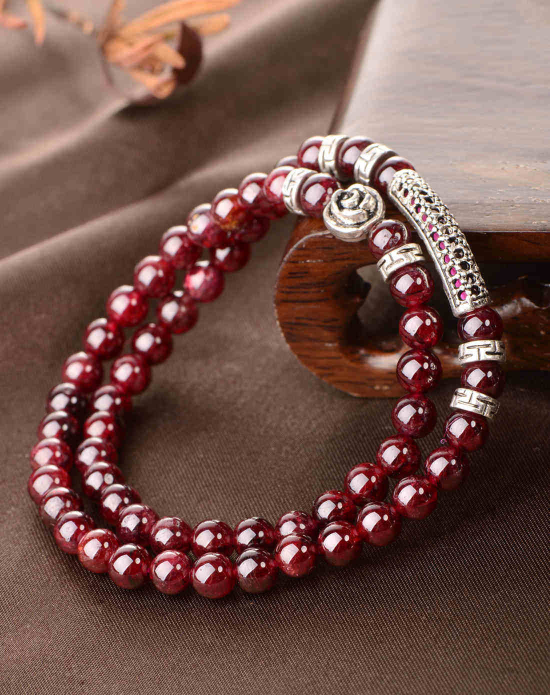 石榴石配银饰花朵两圈手链附证书