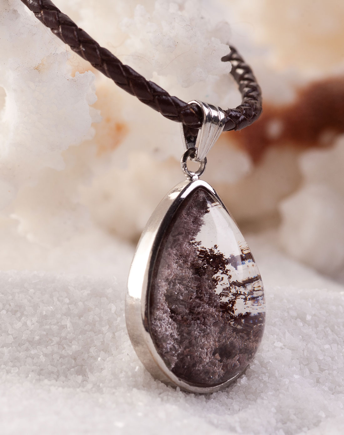 天然幽灵水晶吊坠配皮绳