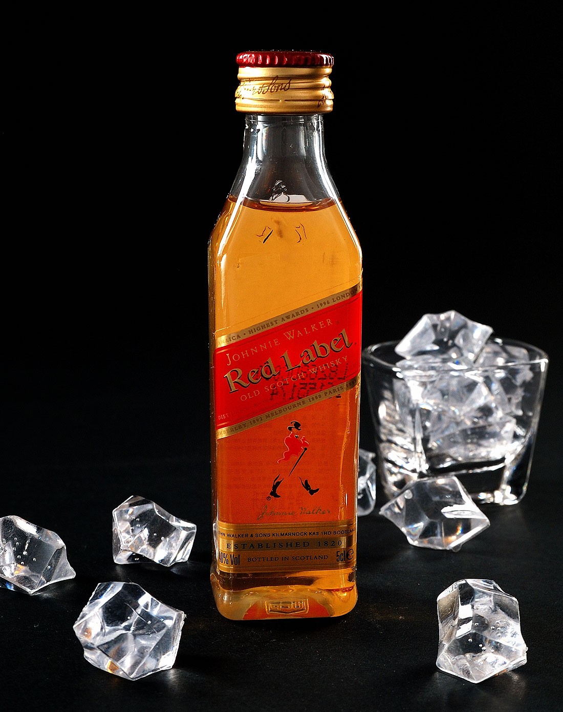 英国尊尼获加红牌威士忌50ml6