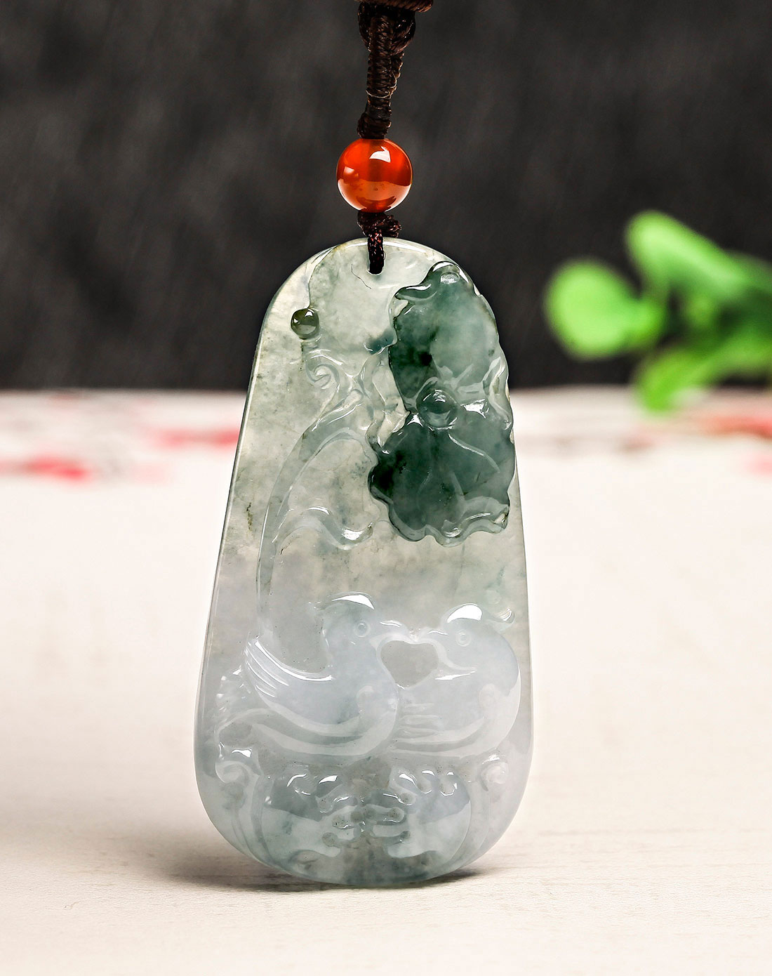 冰润细腻鸳鸯戏水天然翡翠(附国检证书)