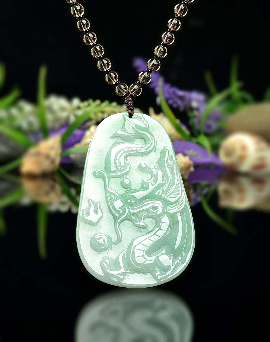 天然精雕细腻飘花望子成龙翡翠挂件(国家权威鉴定)