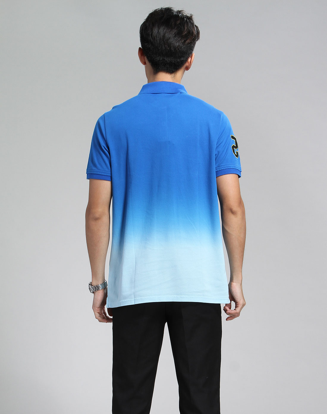 中蓝色休闲渐变短袖t恤
