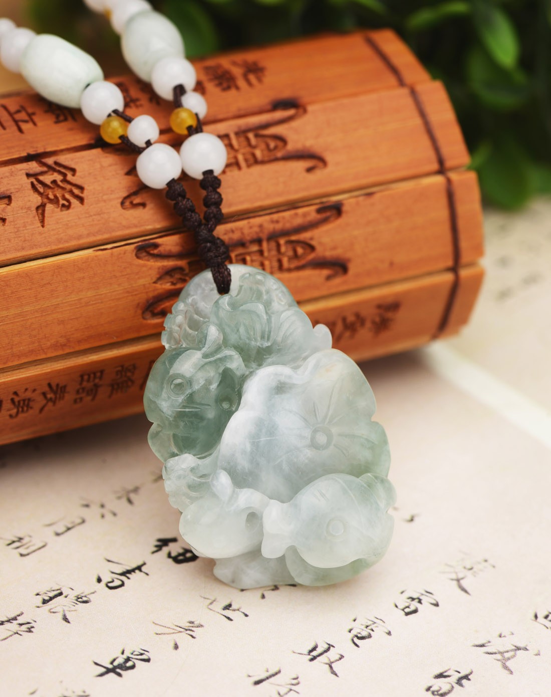 新品首发冰种天然a货翡翠金鱼吊坠(国家权威证书)