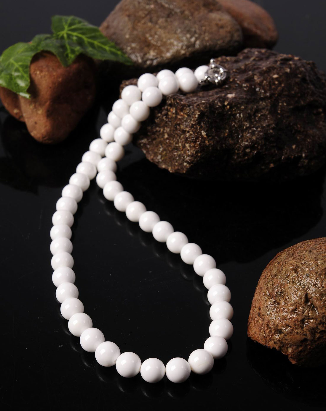 女款白色天然砗磲圆圆满满项链