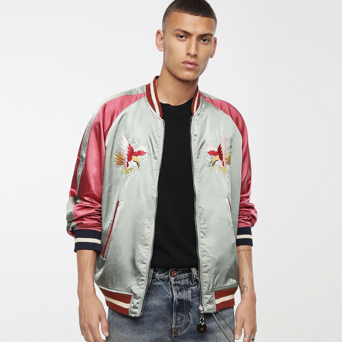 男士横须贺风格刺绣撞色缎面两面穿飞行员夹克