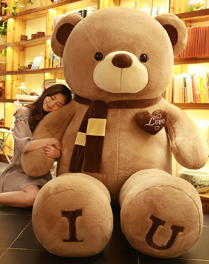 泰迪熊公仔毛绒玩具 爱心围巾抱抱熊玩偶布娃娃 情人节生日礼物