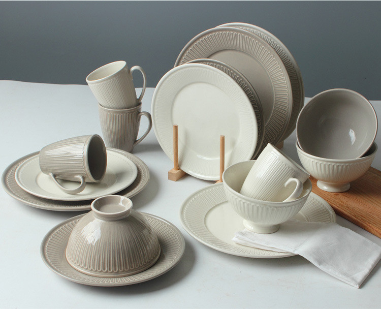 浮雕陶瓷杯碗盘欧式餐具套装新款创意组合大小饭汤面碗碗菜盘碟子