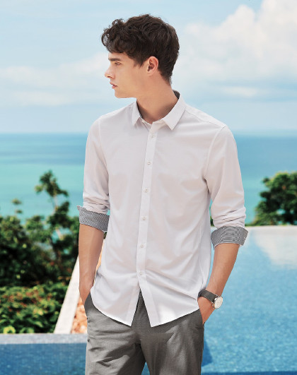 柒牌 春装 时尚商务衬衣简约纯色百搭浅色男士长袖衬衫