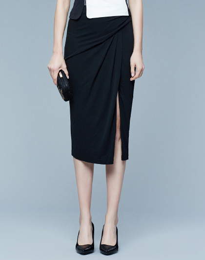 古色sussi黑色两侧绣花不规则下摆直身下裙