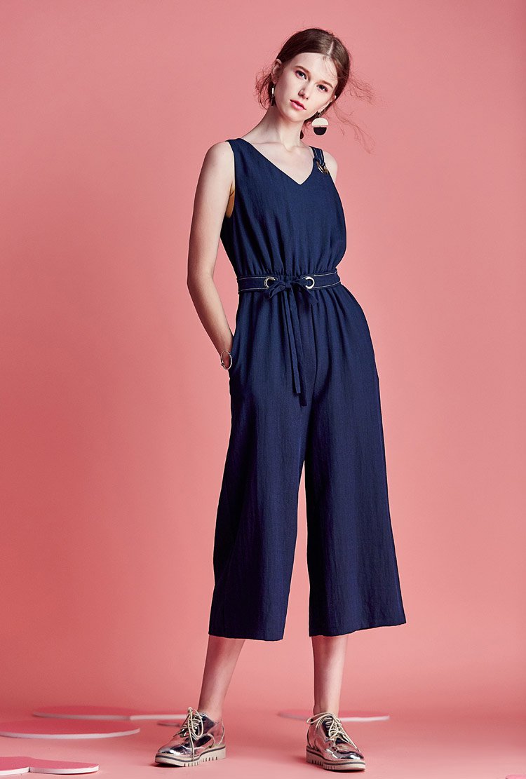 时尚v领腰带装饰阔腿夏装连体裤