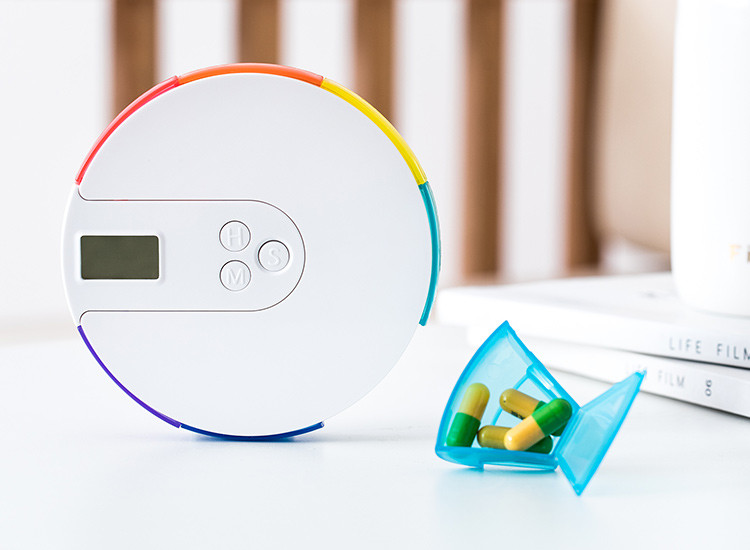 七彩智能定时提醒药盒迷你便携小药盒