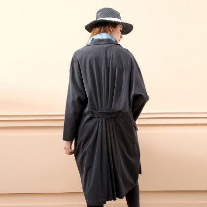 女式2019春新品宽松双排扣褶皱女款外套棉质廓形风衣女