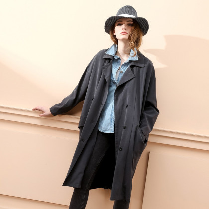 女式2019春新品宽松双排扣褶皱女款外套棉质廓形风衣女