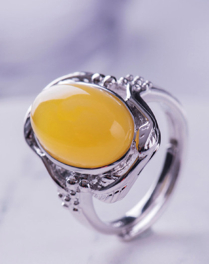 赛吉蜜蜡戒指天然琥珀戒指女 925银镶血珀戒指 宫庭蕾丝