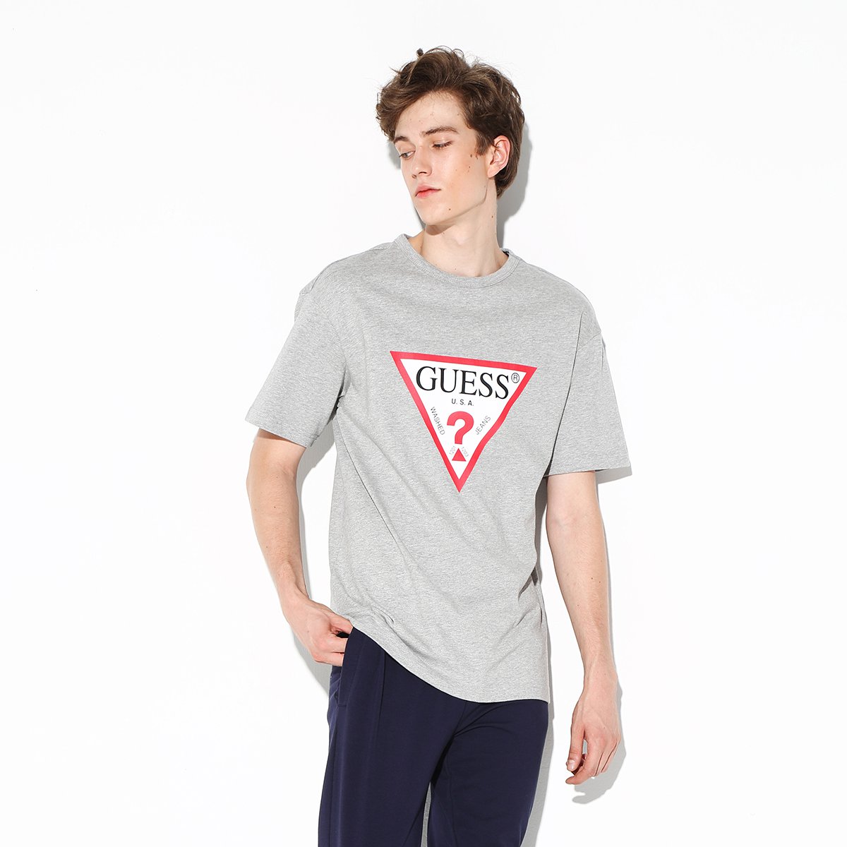 guess 男士倒三角logo贴图运动百搭纯棉短袖圆领t恤