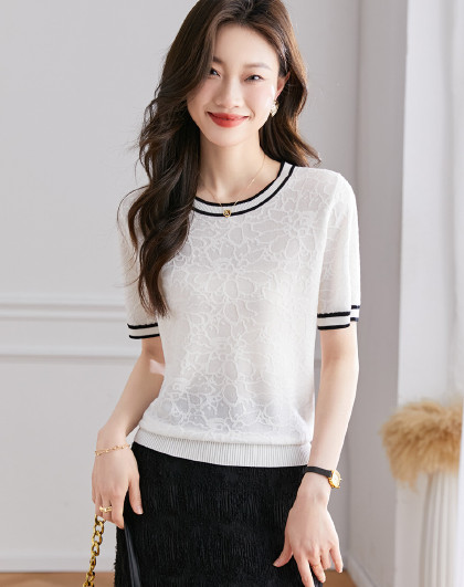早春新品蕾丝镂空设计半开领针织开衫010gsh70-0900