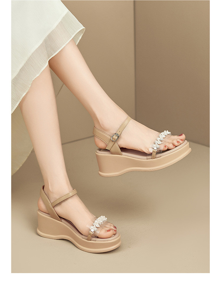 珍珠装饰一字带凉鞋女2024夏季新款凉鞋女夏配裙子轻便女凉鞋