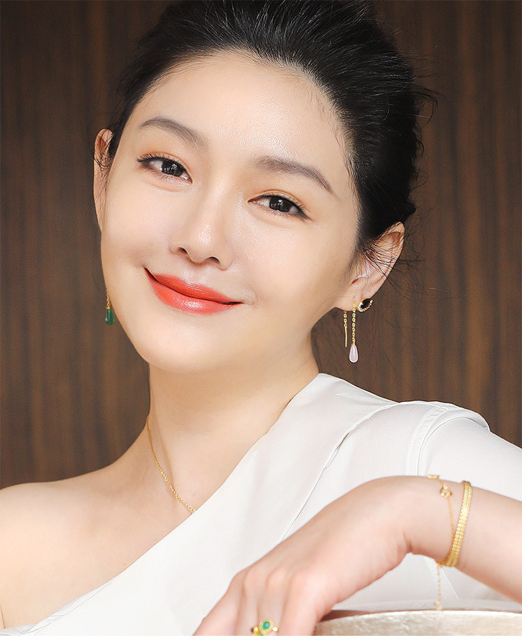 大s明星同款耳钉女士复古镀18k金防过敏耳环复古大气冷淡风黑色睡觉不