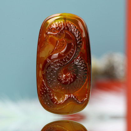 嘉乐琥珀蜜蜡到吊坠雕刻生肖蛇挂件天然琥珀蜜蜡项链毛衣链正品