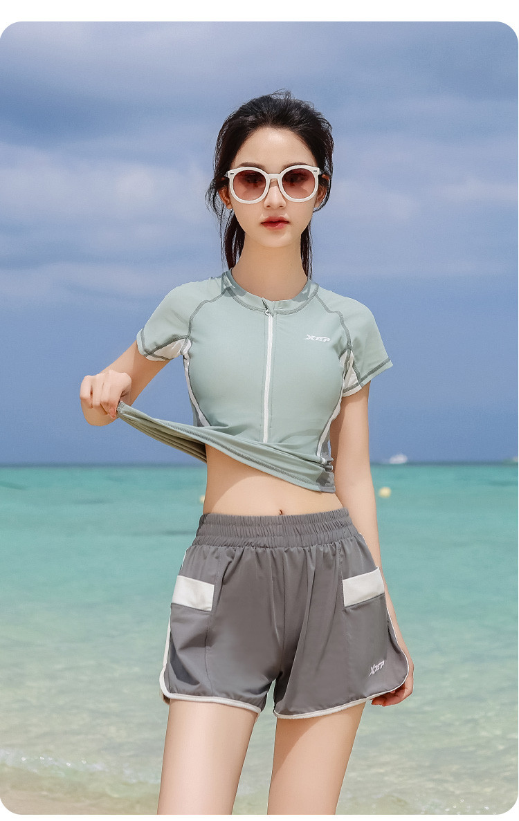 游泳衣女士分体式平角泳衣保守显瘦高级感时尚撞色海边度假泳衣