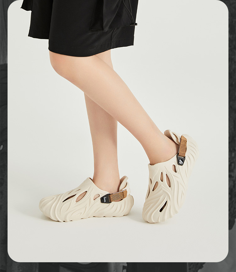 2024夏款吉普女鞋户外洞洞凉鞋小众设计感时尚旅游沙滩女凉鞋