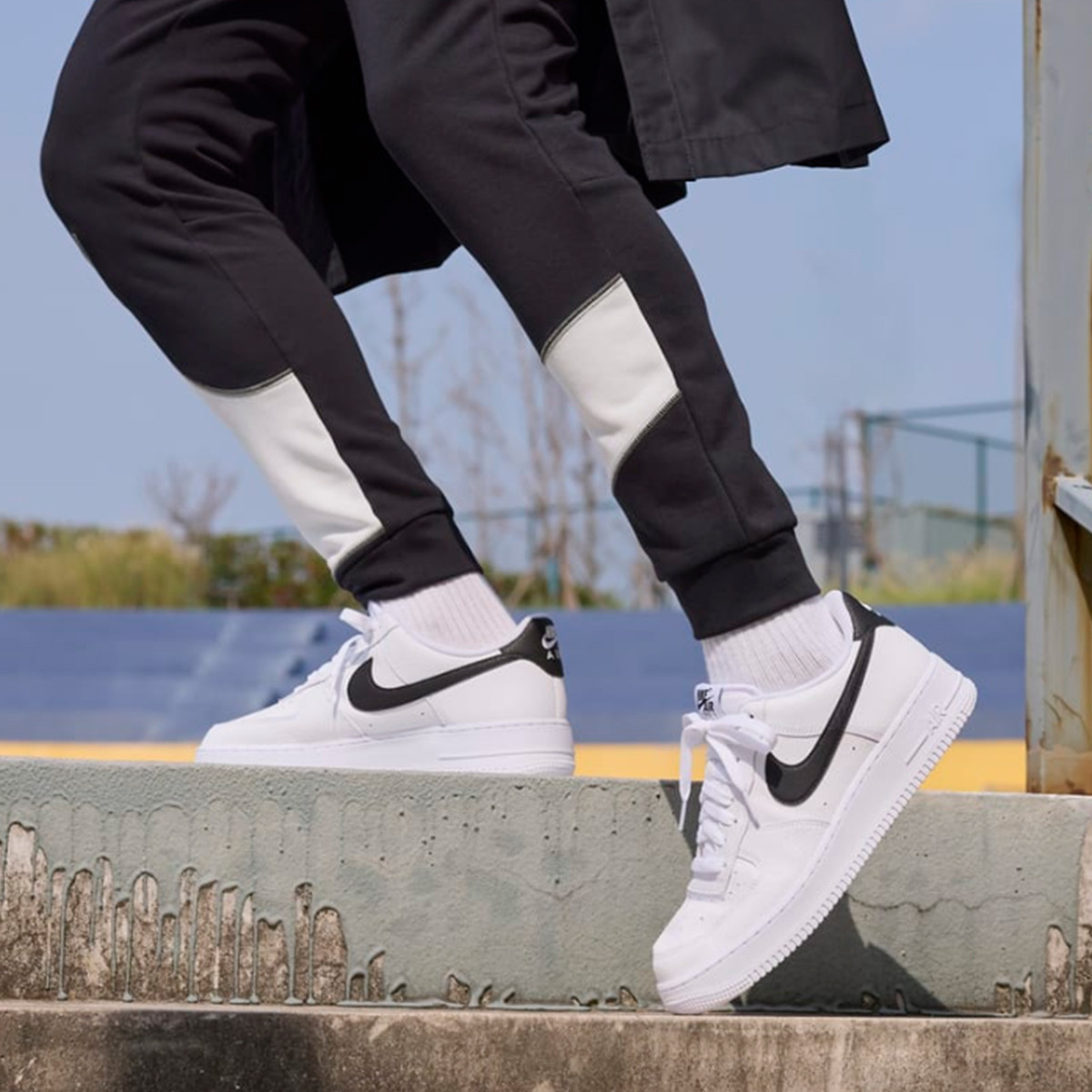JORDAN کفش اسنیکر کژوال مردانه نایک NIKE مدل کم‌ارتفاع — تصویر 2