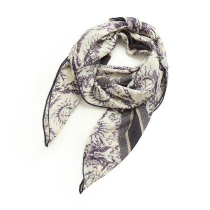 100% Printed Wool Scarf 100% Printed Wool Scarf
