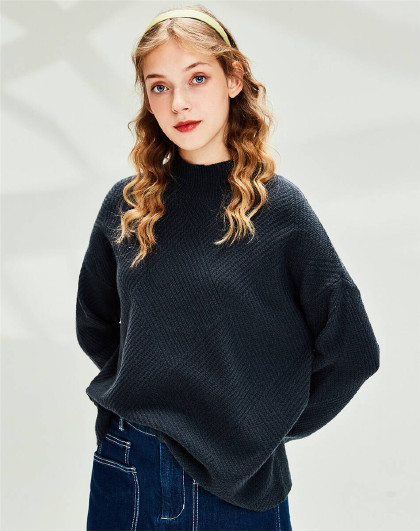2020秋冬新款休闲落肩纯棉半高领套头针织衫女款毛衣