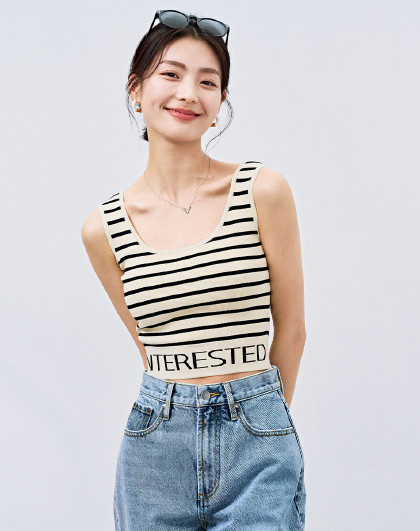 22夏新款背心女时尚针织截短垫肩简约运动风外穿女士背心