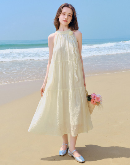 山茶少女连衣裙24年夏季肌理感挂脖长裙度假风飘带连衣裙